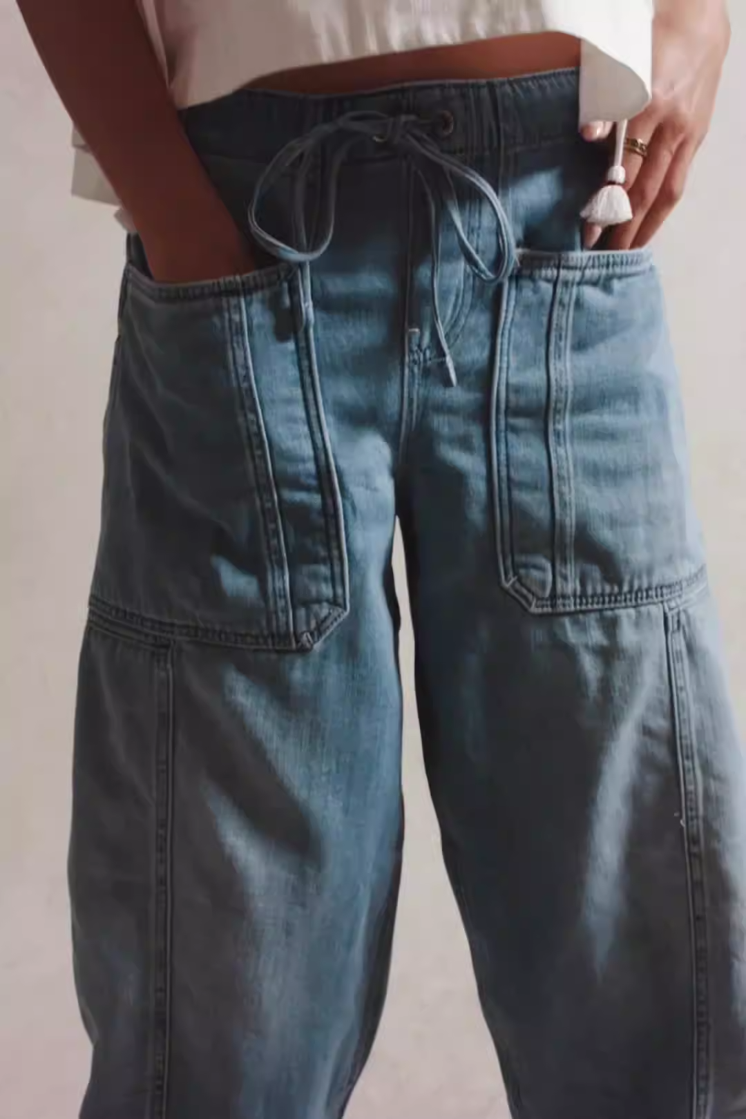 Relaxed Fit Denim Jeans with Soft Cotton Blend Fabric, Ankle-Length Cut and Easy Pull-On Style